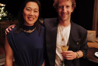 扎克伯格再访海湖庄园，私人飞机和特朗普一号并排