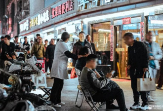 深圳地摊按摩最平1元1分钟大受欢迎 记者实测：难忘的体验