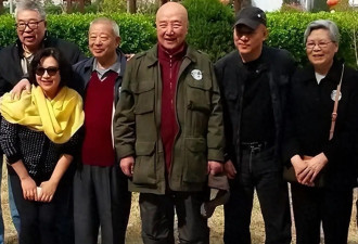 离婚25年，李连杰与前妻黄秋燕在北京重逢，发生了怎样的故事