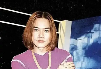 他曾是著名主持，被富婆包养11个月后精神失常，60岁看破红尘出家