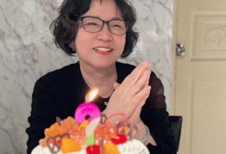 50岁贾静雯为71岁妈妈庆生，仨女儿露面