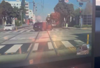可怕！华男花1万美元买特斯拉自动驾驶 结果差点把自己送走….