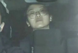 韩国女留学生课堂“反欺凌”，举锤子猛敲八人头