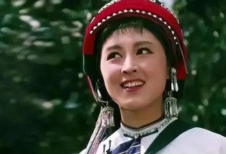 永远的阿诗玛：19岁成大明星，24岁精神分裂，半生在精神病院度过