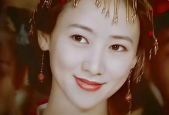 翁虹女儿正脸照流出，顶级颜值不输妈妈