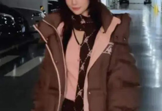 李小璐晒出车库美照，评论区旧事重提，一股...
