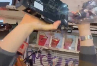 比演唱会还挤，黄仁勋台湾夜市没吃成