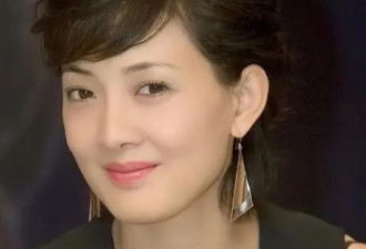 春晚女神牛莉突然被曝离婚，本人发文是关键，新举动更耐人寻味！