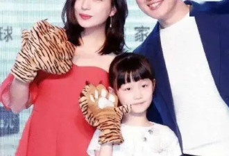 48岁赵薇“女儿”因长得太好看，被全网“禁止整容”，如今17岁变化大到不敢认！
