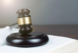 七旬大妈给85后男主播送46万个“钻石”,起诉索还