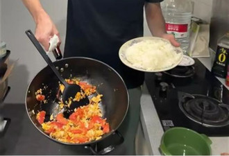 第一批学会中国菜的外国网友交作业了,有人闯入面食赛道