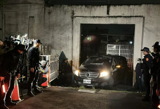枪决要脚踩死囚后背？退休法警：踩出最后一口气