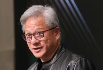 科技大佬齐聚一堂 黄仁勋为何没来?外媒:他没捐钱