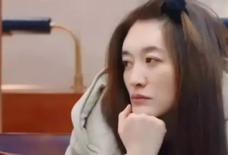 考古 | 李小冉节目里能屈能伸和刘晓庆和解，生活中被男闺蜜老公宠上天