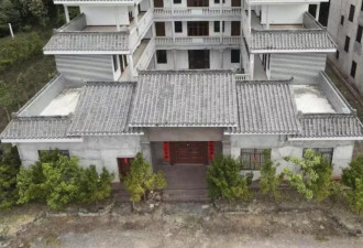 广西两幢久拖不拆的违建"豪宅"无人认领,当地:拆除