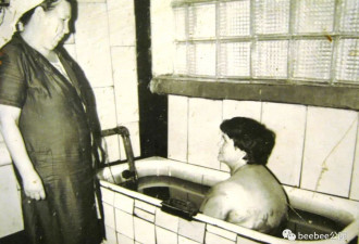 用石油泡澡，是中东土豪身强体壮的秘诀