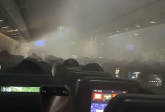 浓烟弥漫！华人回国客机5000英尺高空出事，机长紧急呼救