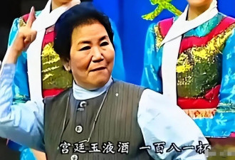 春晚一句台词识破潜伏间谍，去世24年的赵丽蓉，仍被官媒发文缅怀