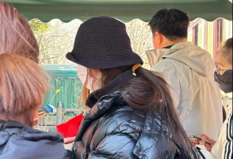 向佐带老婆逛灵隐寺，路人镜头下郭碧婷身材发福，素颜也超美！