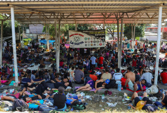 反移民：川普最终只能把非法移民送进“集中营”？