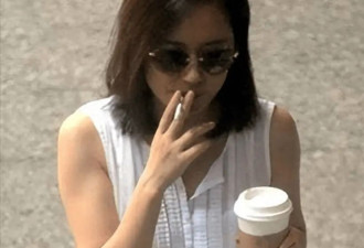外表是仙女，私下里却是“老烟枪”五位女著名演员