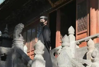 家暴、欠钱不还？《巅峰对决》选手晒道士生活！