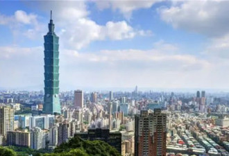 台湾亿万富豪负债15亿，被日本妻子无情抛弃，靠卖麻油鸡还债14亿