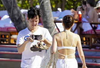47 岁韩国女财阀，踢走富豪前夫后，她可过得太美了