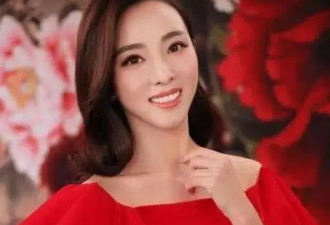 李思思辞央视后4小时赚40万！她红裙亮相美得让人窒息