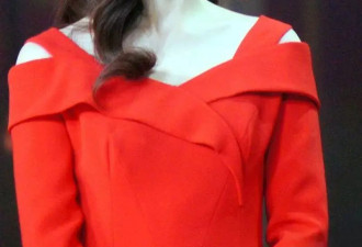 李思思辞央视后4小时赚40万！她红裙亮相美得让人窒息