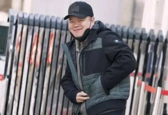 5次“搞砸”春晚，仍是央视宠儿，岳云鹏靠的，可不是师傅郭德纲