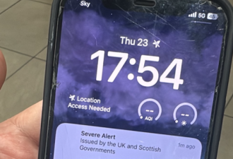 英国数百架航班紧急取消 政府发警告短信:别出门