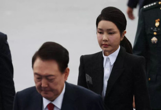 尹锡悦看守所中过春节 曾召11名女警为他庆生