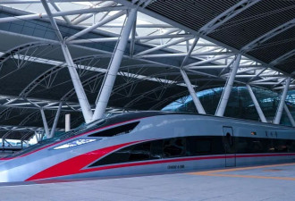 印度女孩称"印度高铁领先中国10年",直到她来中国