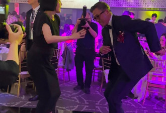 大S甜挽具俊晔 惊人状态现身王伟忠女儿归宁宴