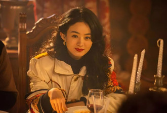 张泉灵大赞赵丽颖：她才是那种真正坚韧的女性