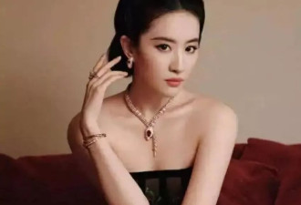 柜姐评论刘亦菲微胖被辞退，她到底冤不冤？