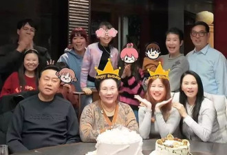 伊能静为婆婆庆生，秦昊妈妈大夸儿媳懂事