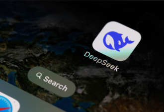 “六四事件”怎么回事？DeepSeek立刻傻了