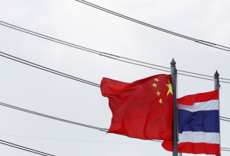 泰国否认虐待被中国通缉的赌博大亨