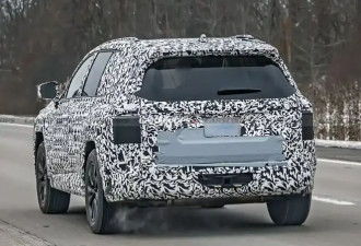 全新一代丰田RAV4谍照曝光 无边界格栅+C字大灯