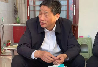 成为“长辈”后,父亲对磕头拜年不再有执念