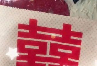 网友晒父母结婚照，全网爆笑