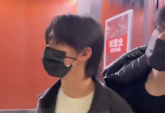 顶流男团被骚扰，画面曝光，让人越看越恶心