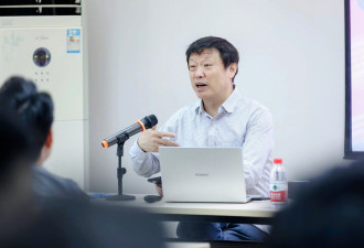川普加关税 胡锡进:兜一大圈仍买中国货