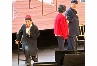 67岁赵本山火到外国去，纽约演出首排票价1400美金，网友：太值了