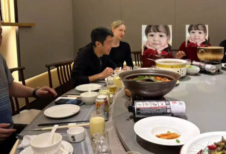 撒贝宁回武汉拜年被偶遇，妻子李白又高又瘦