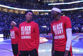 川普征收关税 NBA现场加拿大球迷猛嘘美国国歌