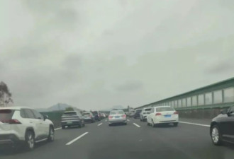 春节返程大塞车 回深圳“堵麻了、怀疑人生”