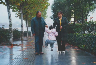 真假父母都在监狱服刑,雇主失联育儿嫂当了三年妈